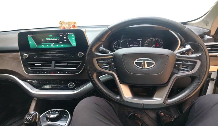 2019 Tata Harrier XZ 2.0L, Diesel, Manual, 1,51,175 km, interior