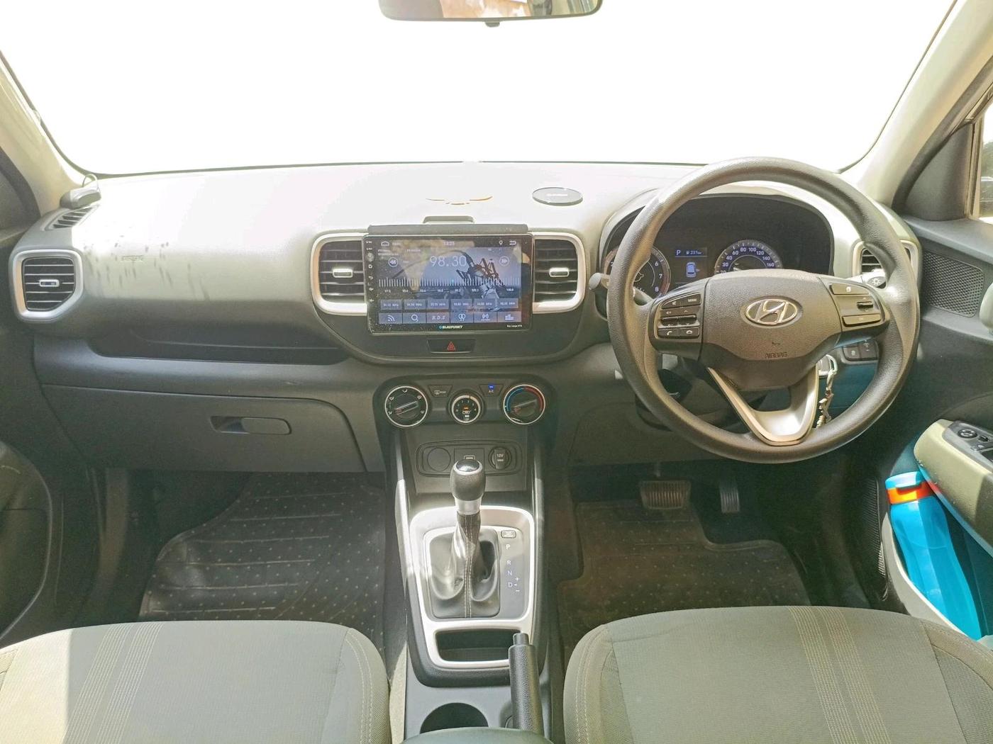 2020 Hyundai VENUE S 1.0 TURBO DCT, Petrol, Automatic, 69,661 km, interior