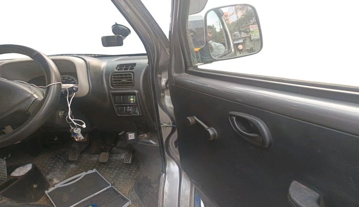 2022 Maruti Eeco 5 STR AC CNG (O), CNG, Manual, 18,076 km, interior