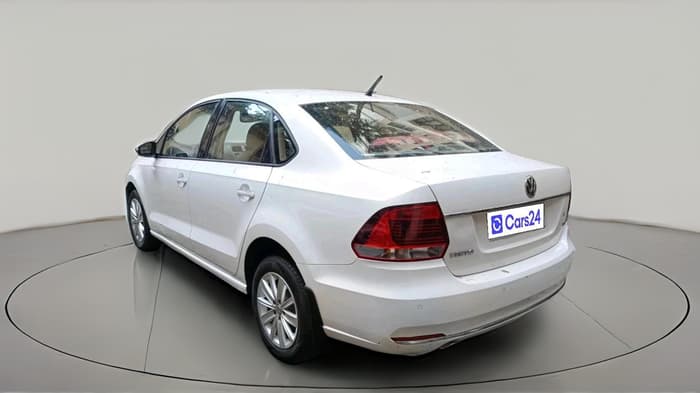 2016 Volkswagen Vento HIGHLINE PETROL AT, Petrol, Automatic, 59,993 km, exterior