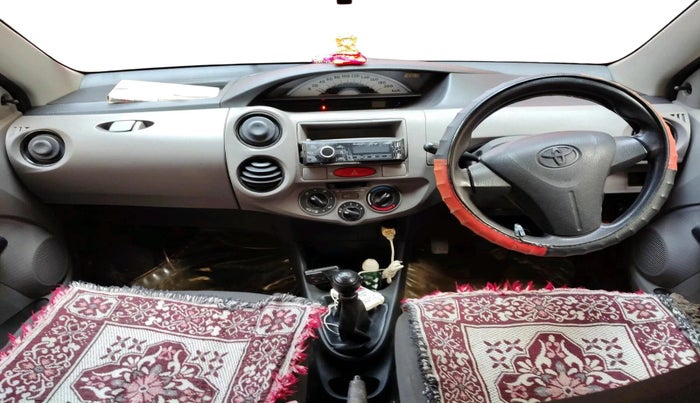 2011 Toyota Etios G, Petrol, Manual, 85,487 km, interior