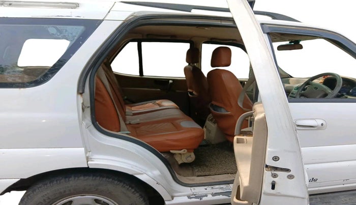 2013 Tata Safari 4X2 LX DICOR, Diesel, Manual, 1,37,687 km, interior