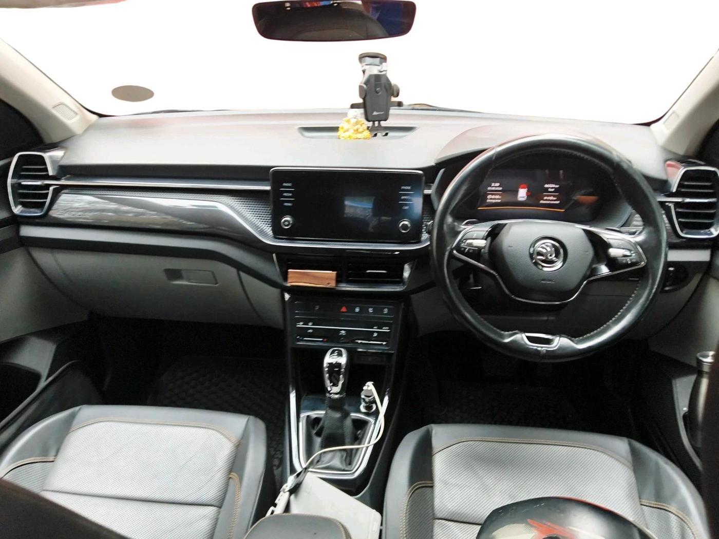 2022 Skoda KUSHAQ STYLE 1.0L TSI AT (6 AIRBAGS), Petrol, Automatic, 46,324 km, interior