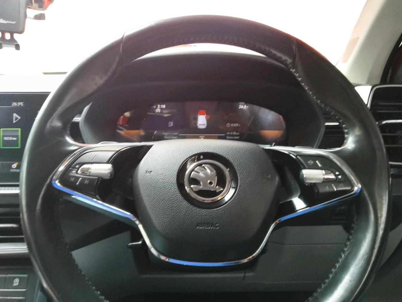 2022 Skoda KUSHAQ STYLE 1.0L TSI AT (6 AIRBAGS), Petrol, Automatic, 46,324 km, interior