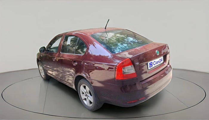 2012 Skoda Laura L&K 2.0 TDI AT, Diesel, Automatic, 2,06,282 km, exterior