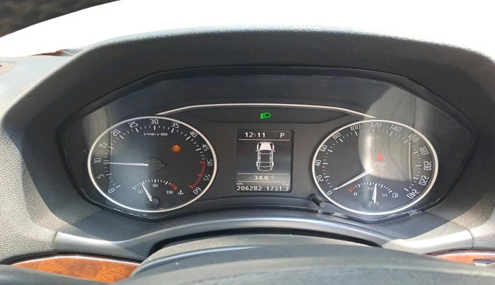 2012 Skoda Laura L&K 2.0 TDI AT, Diesel, Automatic, 2,06,282 km, interior