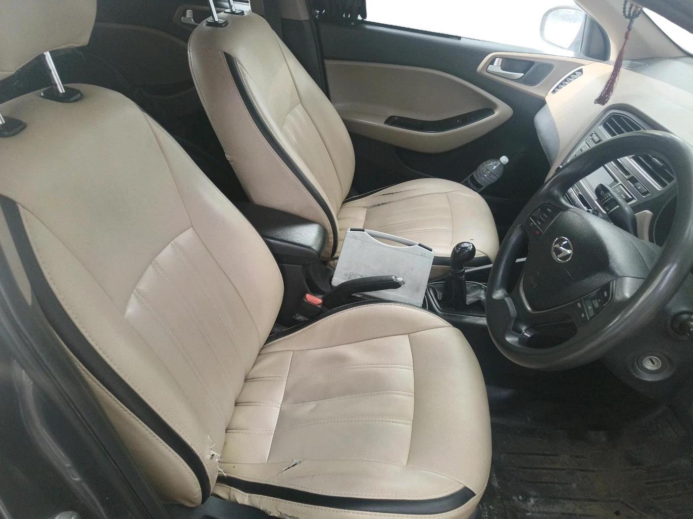 2015 Hyundai Elite i20 SPORTZ 1.2, Petrol, Manual, 1,04,382 km, interior