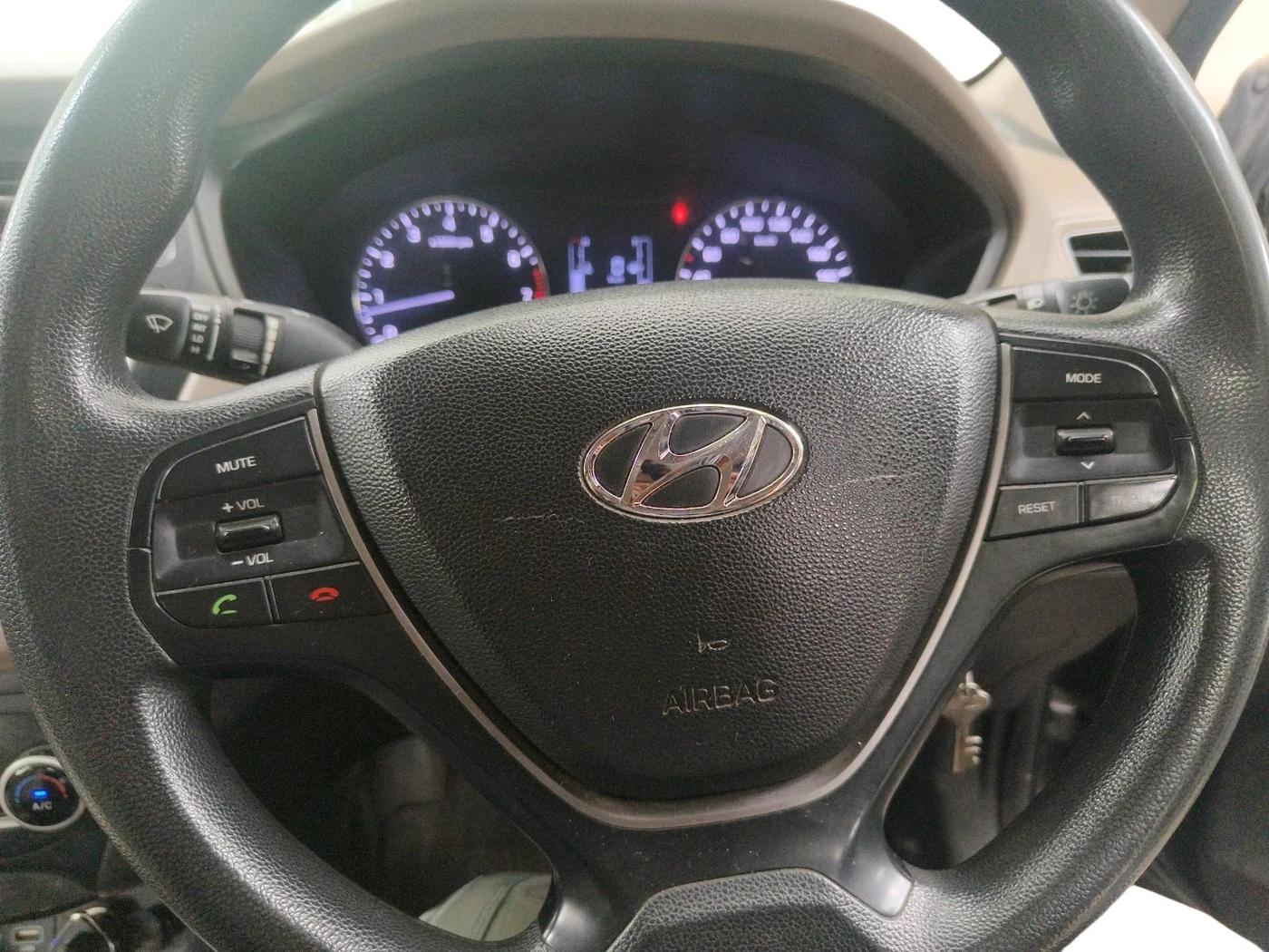 2015 Hyundai Elite i20 SPORTZ 1.2, Petrol, Manual, 1,04,382 km, interior