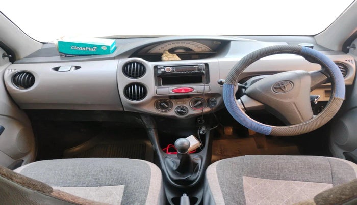 2011 Toyota Etios Liva G, Petrol, Manual, 73,479 km, interior