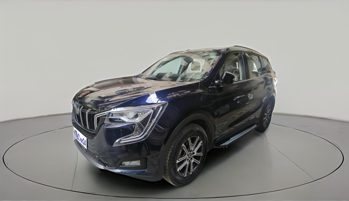 2025 Mahindra XUV700 AX 7 LUXURY D AT 7 STR, Diesel, Automatic, 3,971 km, exterior