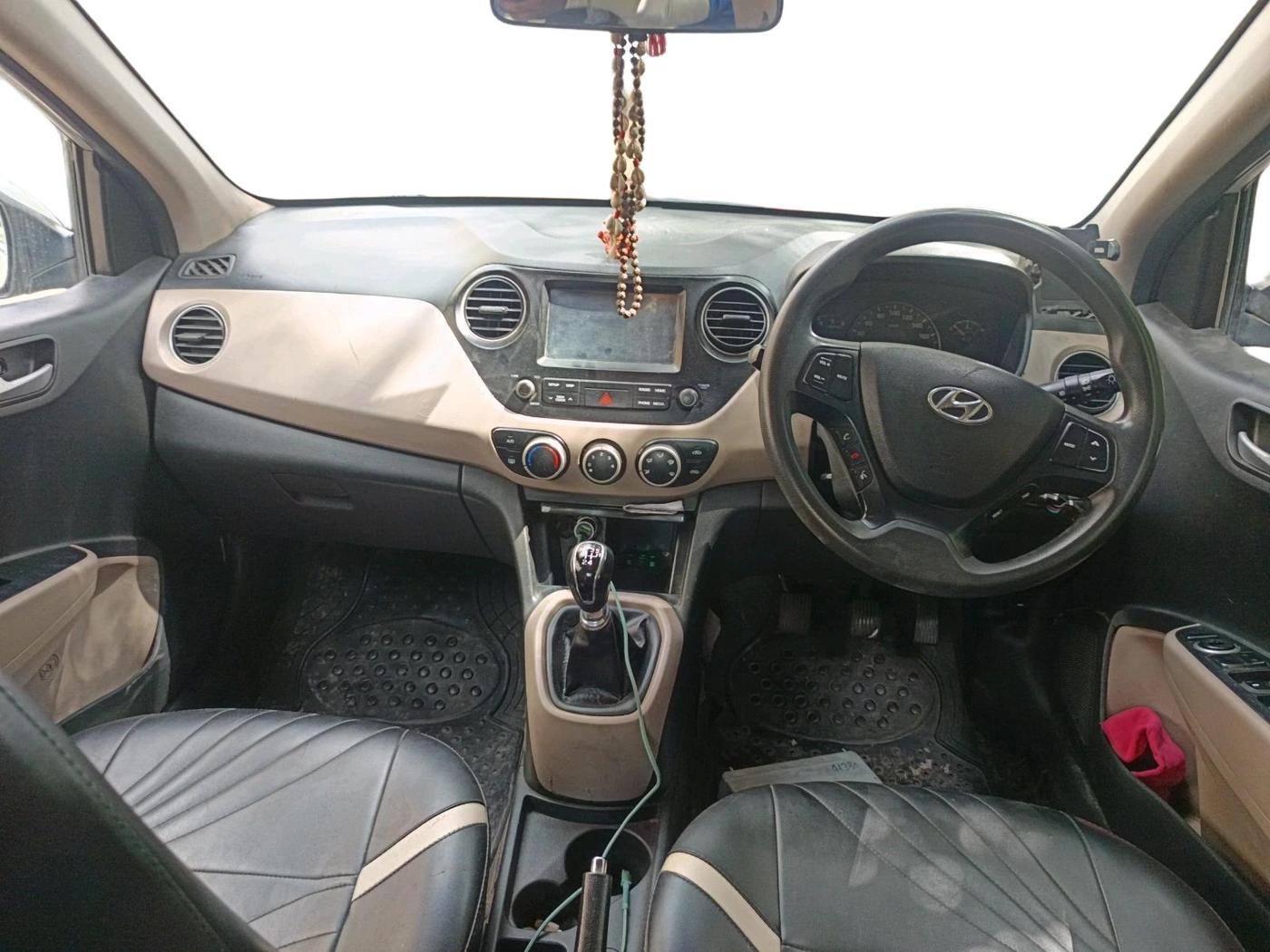 2017 Hyundai Xcent SX 1.2 CRDI, Diesel, Manual, 1,95,263 km, interior