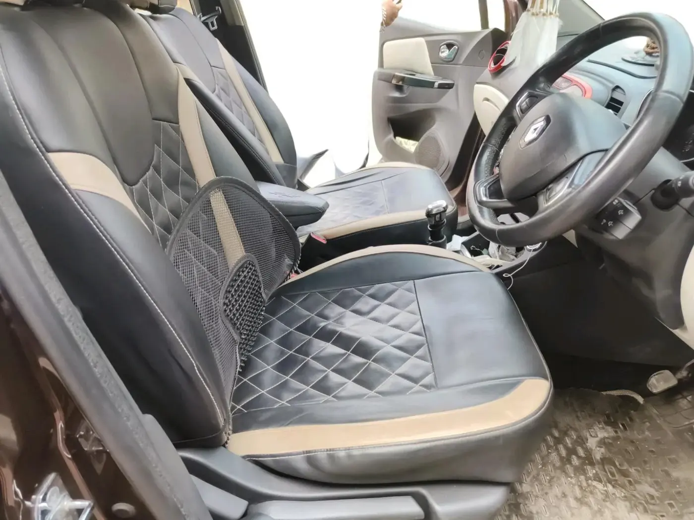 2018 Renault Captur RXT PETROL, Petrol, Manual, 83,500 km, interior