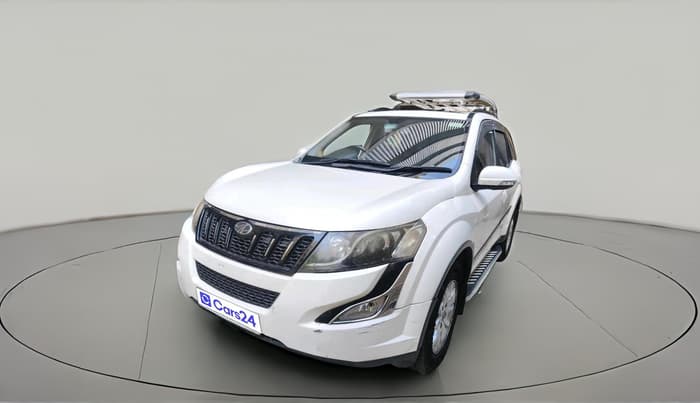 2016 Mahindra XUV500 W10 AT, Diesel, Automatic, 55,029 km, exterior