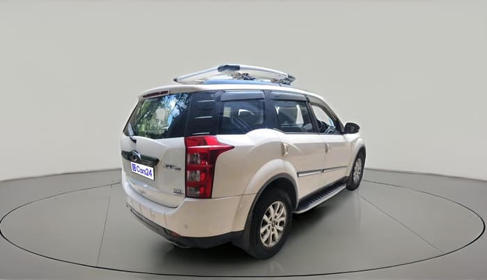 2016 Mahindra XUV500 W10 AT, Diesel, Automatic, 55,029 km, exterior