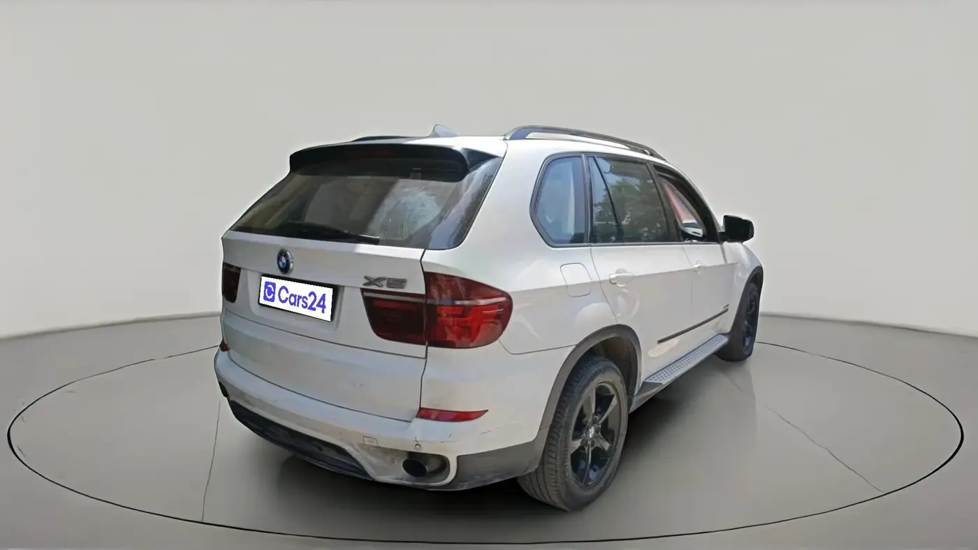 2011 BMW X5 3.0 D, Diesel, Automatic, 1,61,974 km, exterior