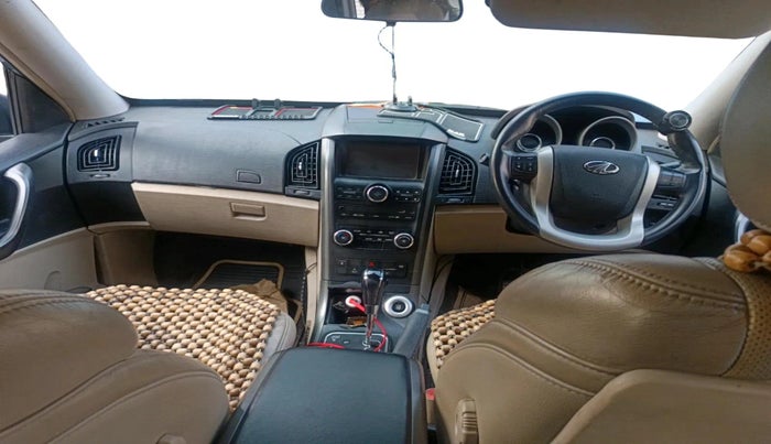 2016 Mahindra XUV500 W10 AT, Diesel, Automatic, 1,39,468 km, interior