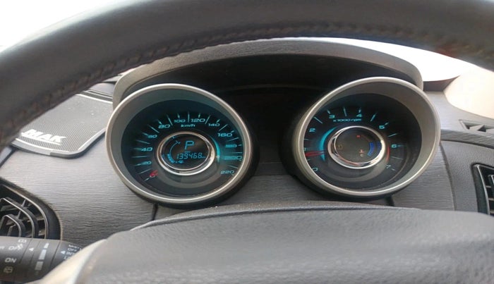 2016 Mahindra XUV500 W10 AT, Diesel, Automatic, 1,39,468 km, interior