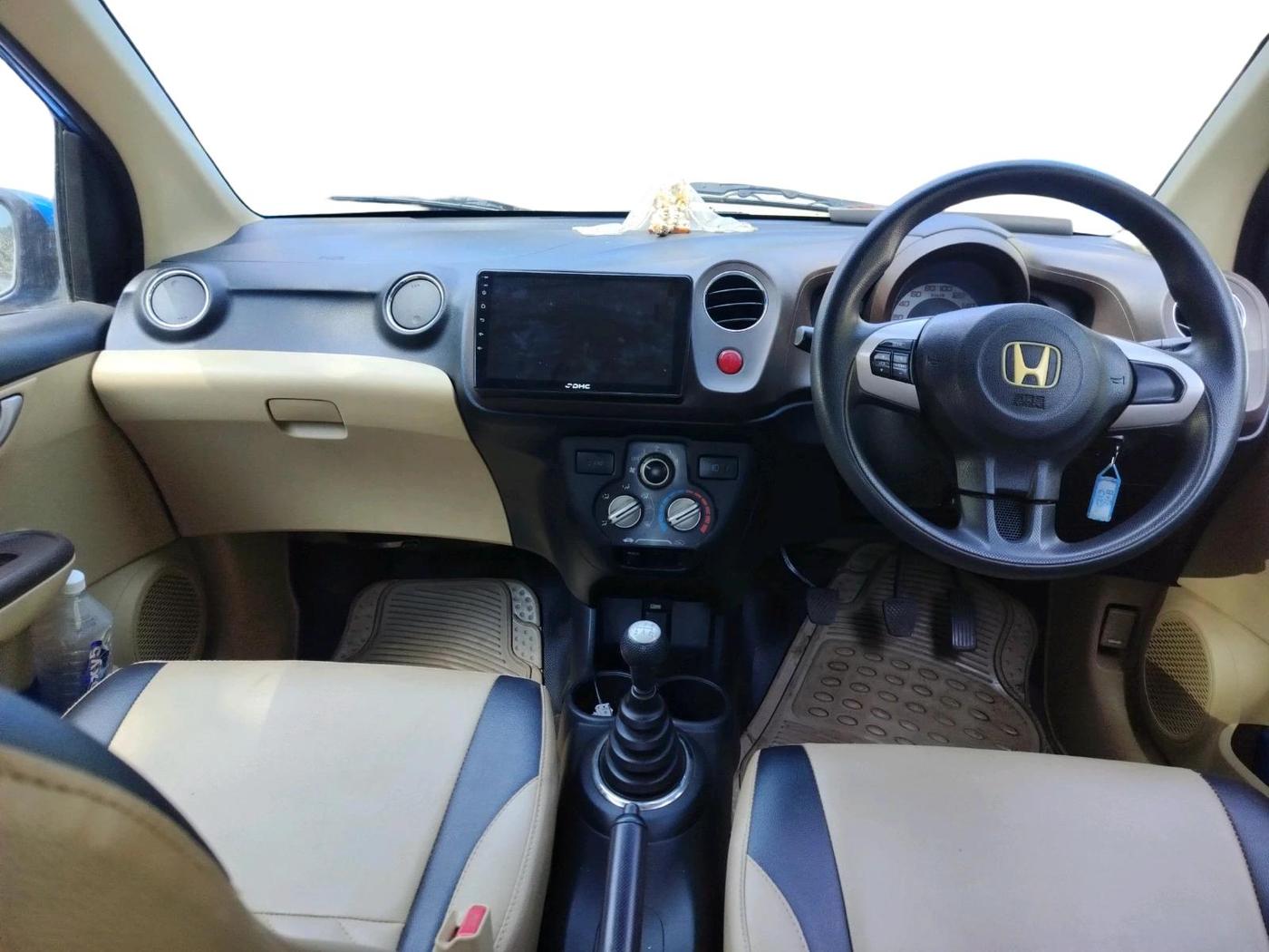2012 Honda Brio V MT, Petrol, Manual, 38,551 km, interior