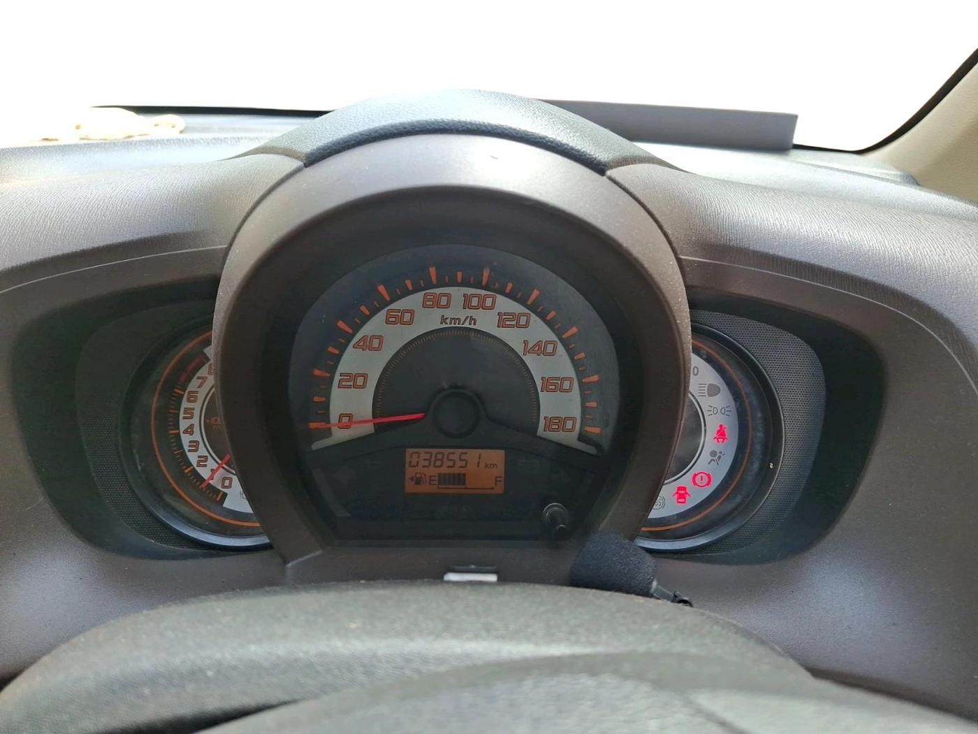 2012 Honda Brio V MT, Petrol, Manual, 38,551 km, interior