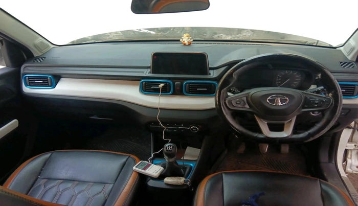 2022 Tata PUNCH CREATIVE  MT, Petrol, Manual, 85,975 km, interior