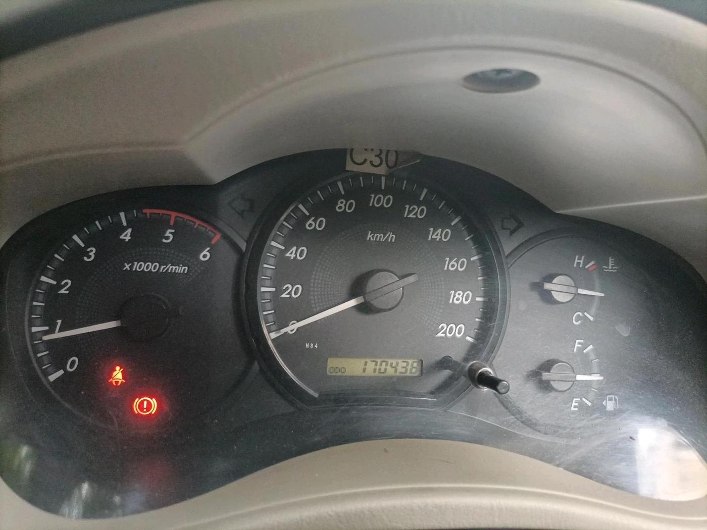 2012 Toyota Innova GX 2.5 8 STR, Diesel, Manual, 1,70,438 km, interior