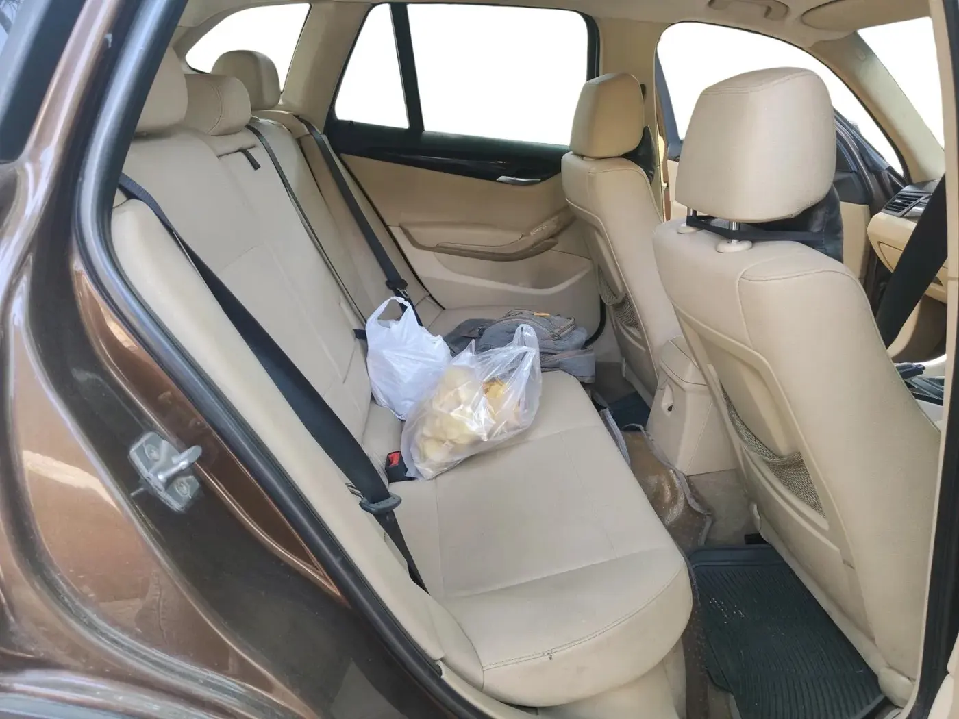 2011 BMW X1 SDRIVE 18I, Petrol, Automatic, 81,429 km, interior