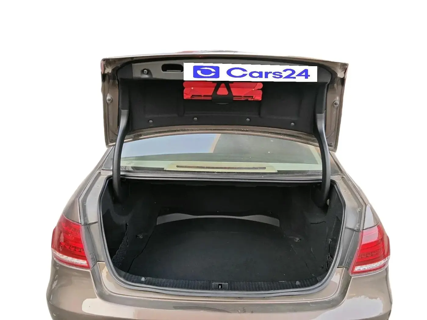 2013 Mercedes Benz E Class E 250 CDI AVANTGARDE, Diesel, Automatic, 77,661 km, exterior