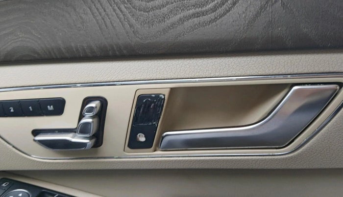 2013 Mercedes Benz E Class E 250 CDI AVANTGARDE, Diesel, Automatic, 77,661 km, interior