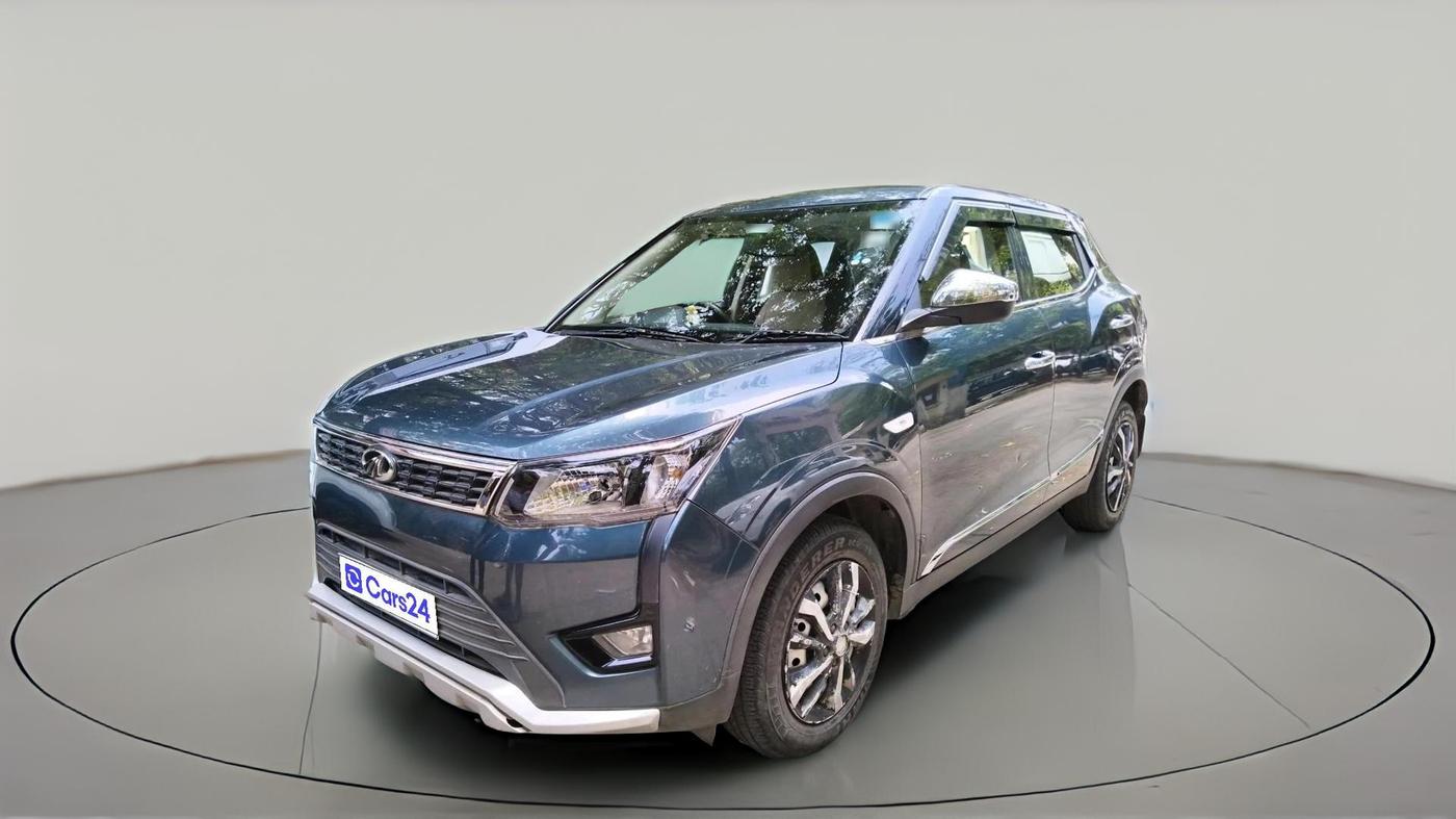 2022 Mahindra XUV300 W4 1.2 PETROL, Petrol, Manual, 22,713 km, exterior