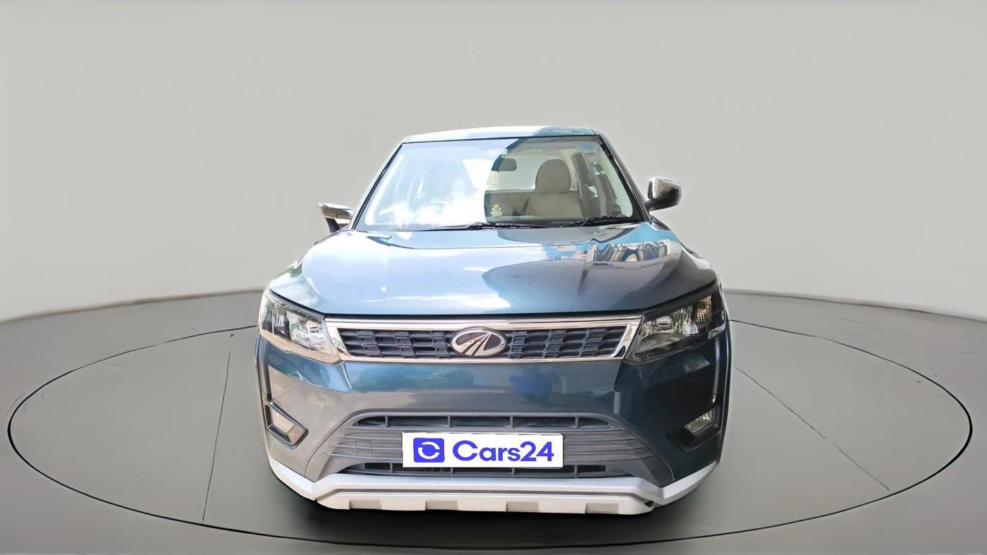 2022 Mahindra XUV300 W4 1.2 PETROL, Petrol, Manual, 22,713 km, exterior