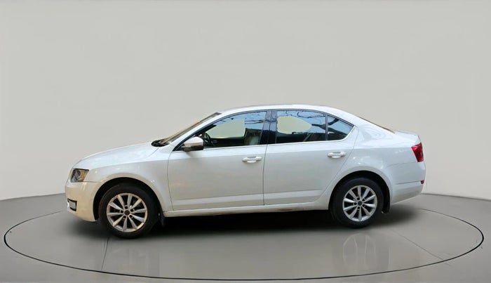 2013 Skoda Octavia AMBITION 2.0 TDI, Diesel, Manual, 1,35,525 km, exterior