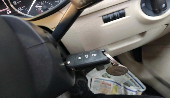 2013 Skoda Octavia AMBITION 2.0 TDI, Diesel, Manual, 1,35,525 km, interior