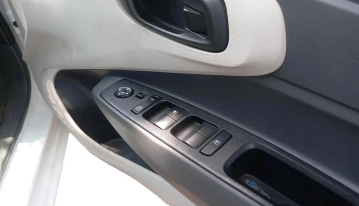 2021 Hyundai AURA S 1.2 CNG, CNG, Manual, 28,073 km, interior