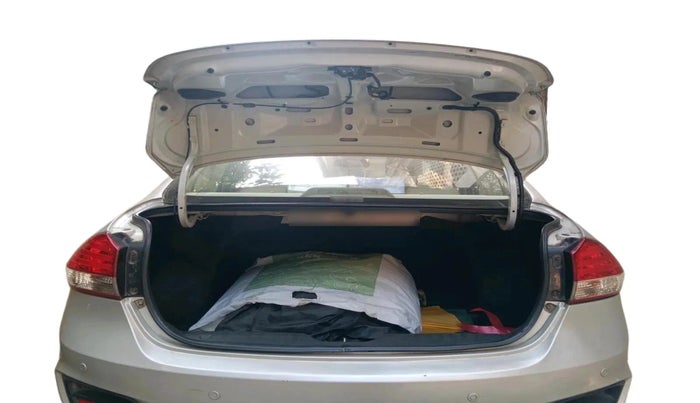 2017 Maruti Ciaz ZETA 1.4  AT PETROL, Petrol, Automatic, 26,282 km, exterior