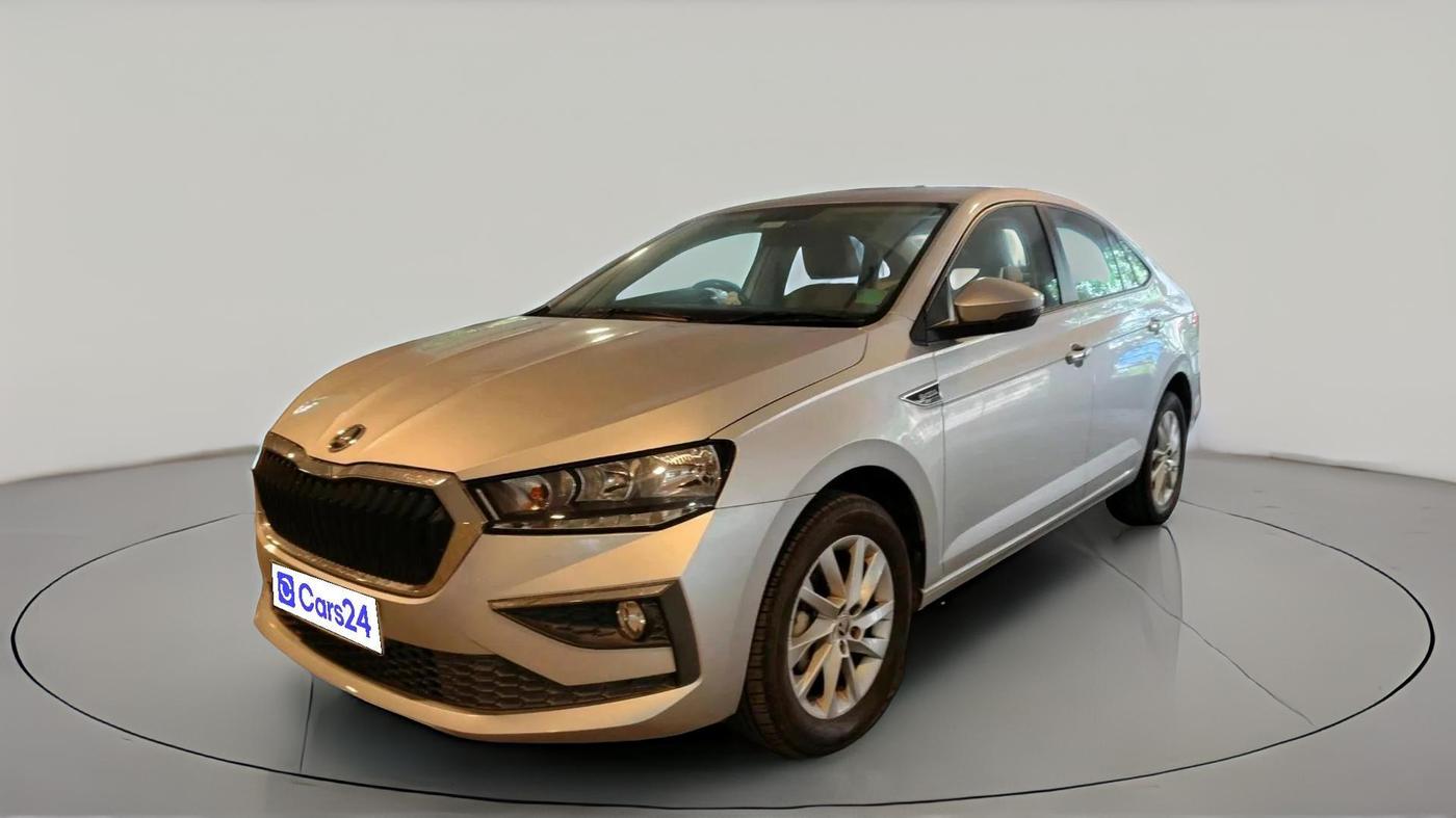 2022 Skoda SLAVIA AMBITION 1.0L TSI MT, Petrol, Manual, 4,709 km, exterior