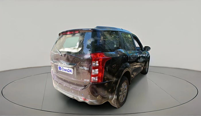 2016 Mahindra XUV500 W10, Diesel, Manual, 1,26,511 km, exterior