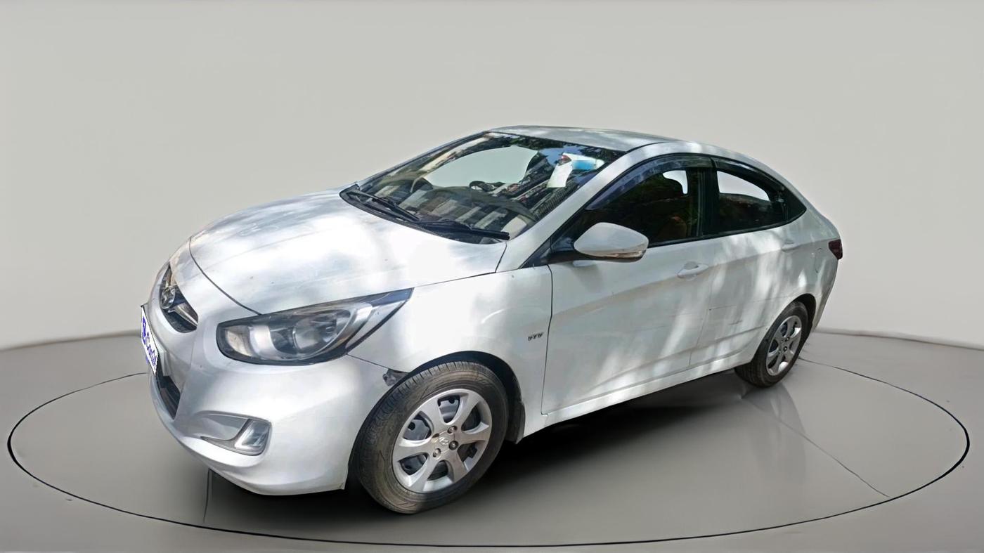 2013 Hyundai Verna FLUIDIC 1.4 VTVT, Petrol, Manual, 64,861 km, exterior