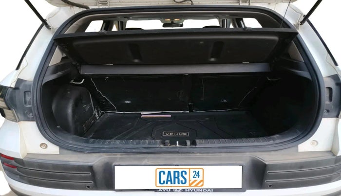 2023 Hyundai VENUE SX 1.5 CRDI, Diesel, Manual, 38,500 km, exterior