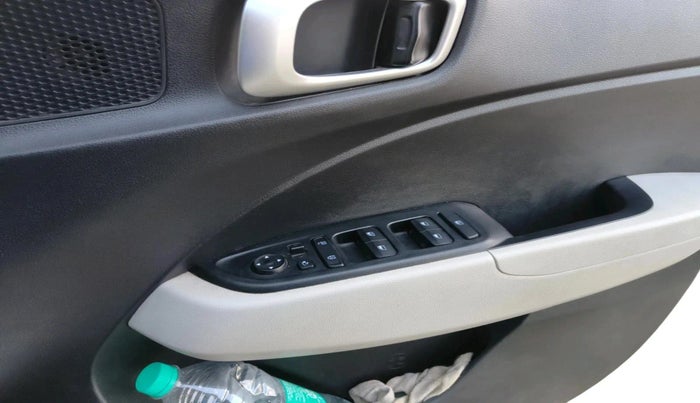 2023 Hyundai VENUE SX 1.5 CRDI, Diesel, Manual, 38,500 km, interior