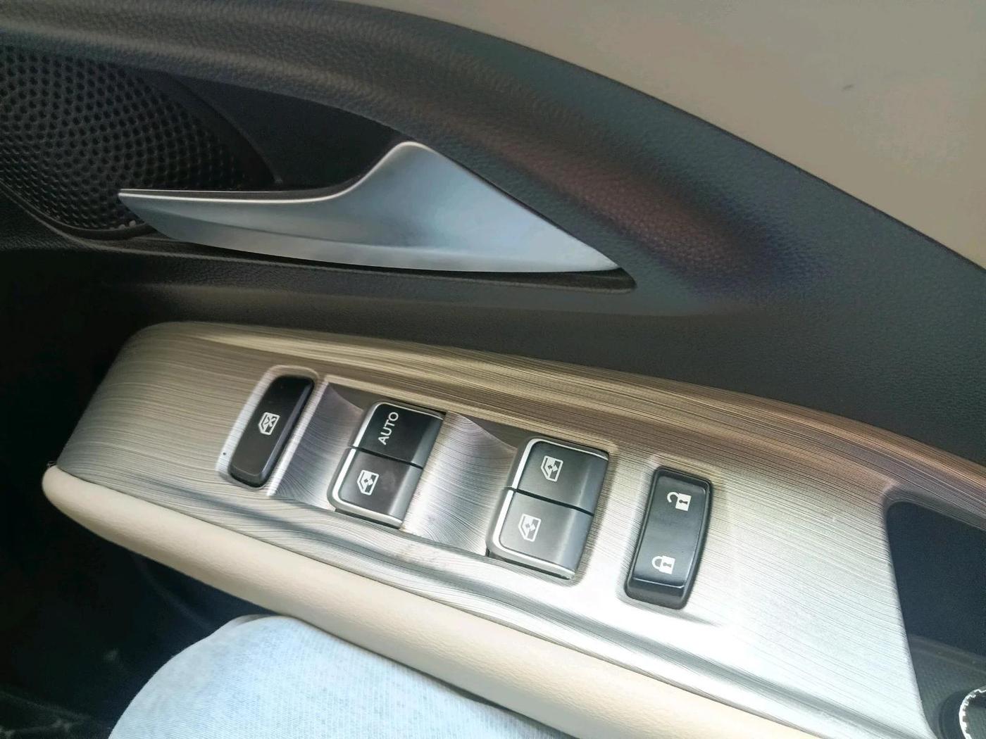 2023 MG HECTOR SAVVY PRO 1.5 TURBO CVT PETROL, Petrol, Automatic, 35,097 km, interior