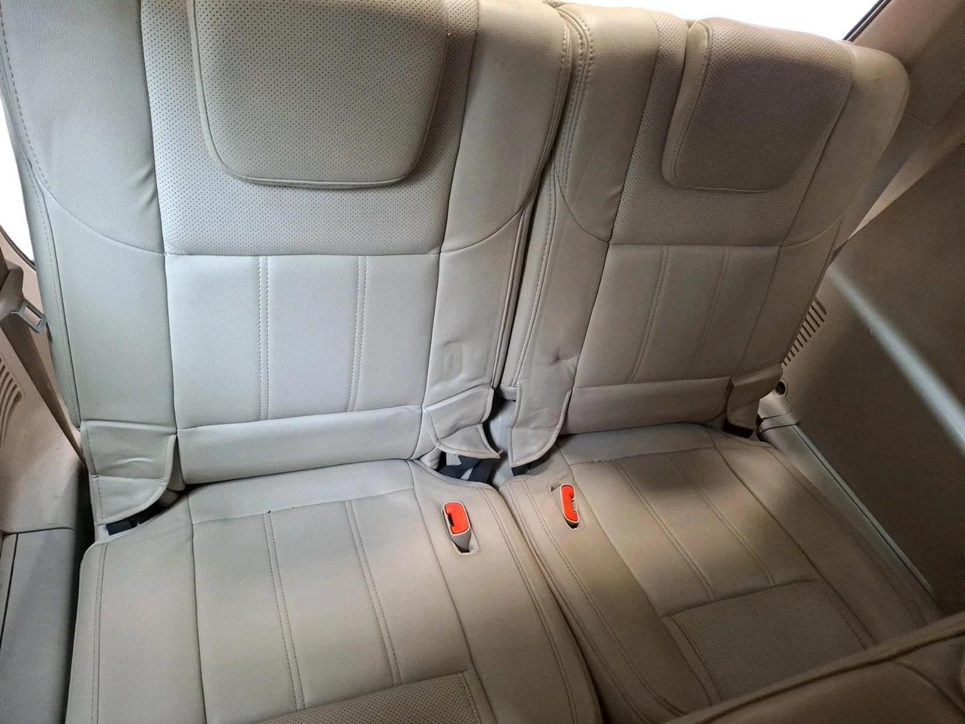 2017 Mahindra XUV500 W10 AT, Diesel, Automatic, 1,12,478 km, interior