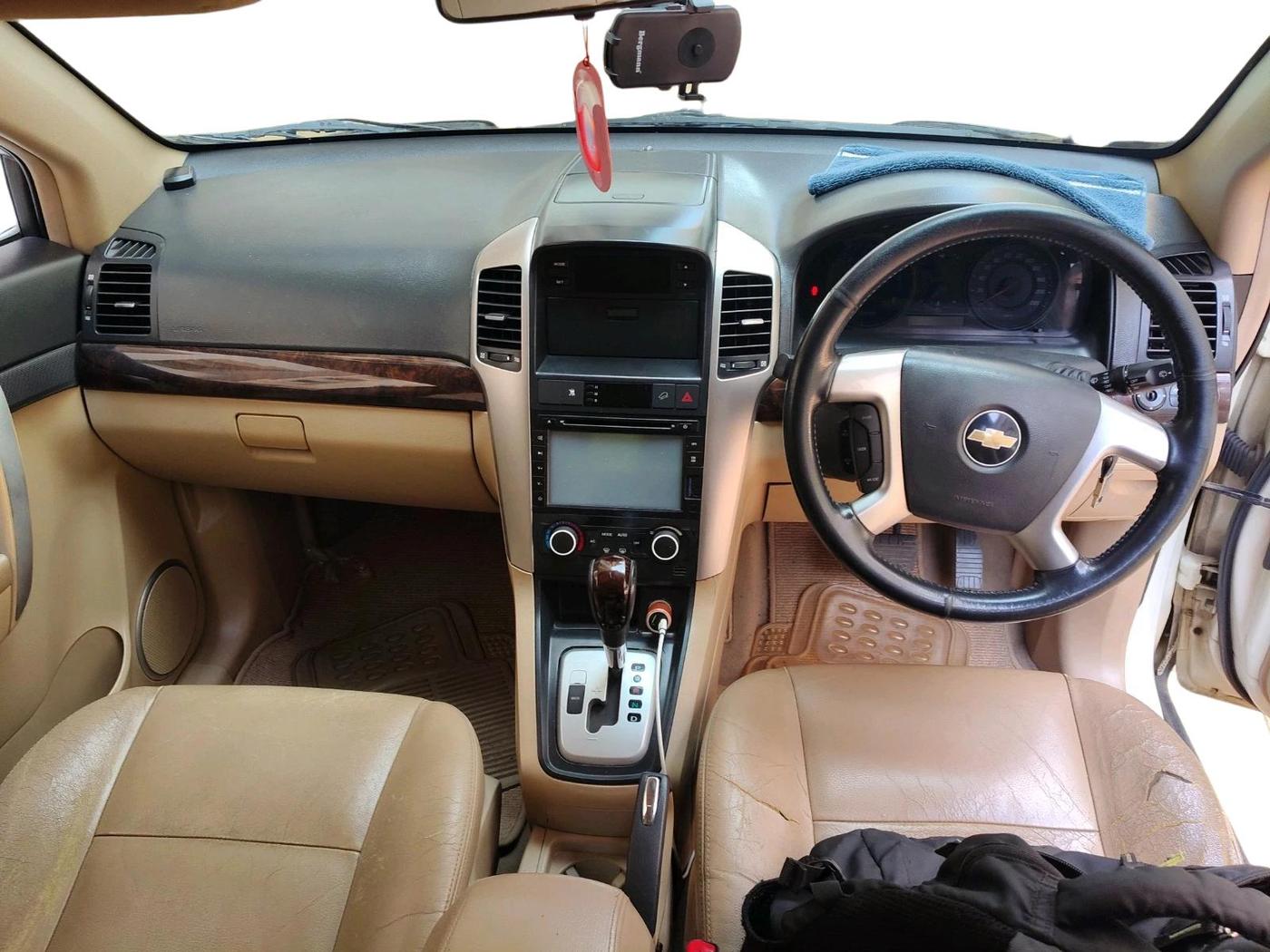 2012 Chevrolet Captiva LTZ AWD AT, Diesel, Automatic, 1,47,194 km, interior