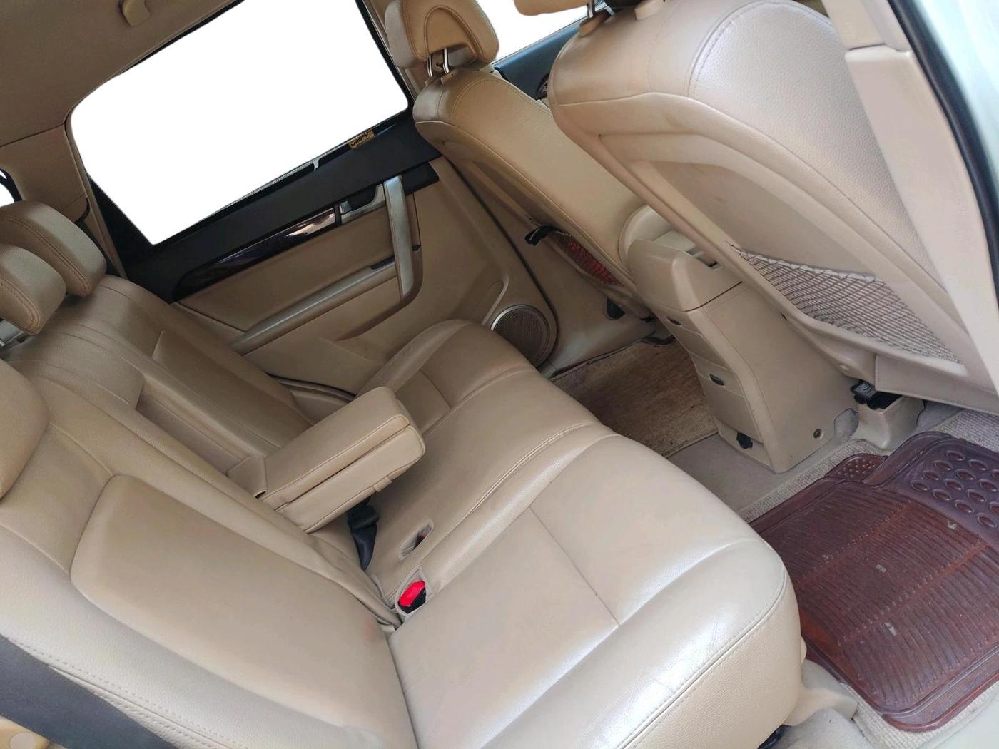 2012 Chevrolet Captiva LTZ AWD AT, Diesel, Automatic, 1,47,194 km, interior