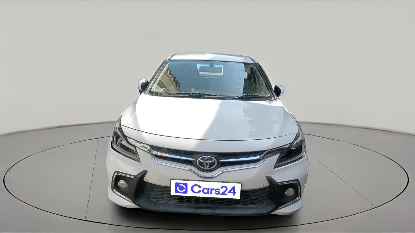 2022 Toyota Glanza V, Petrol, Manual, 36,417 km, exterior