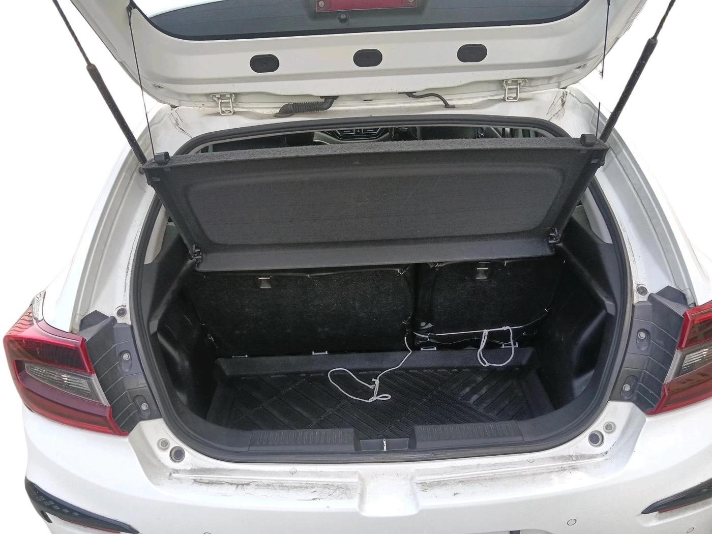 2022 Toyota Glanza V, Petrol, Manual, 36,417 km, exterior