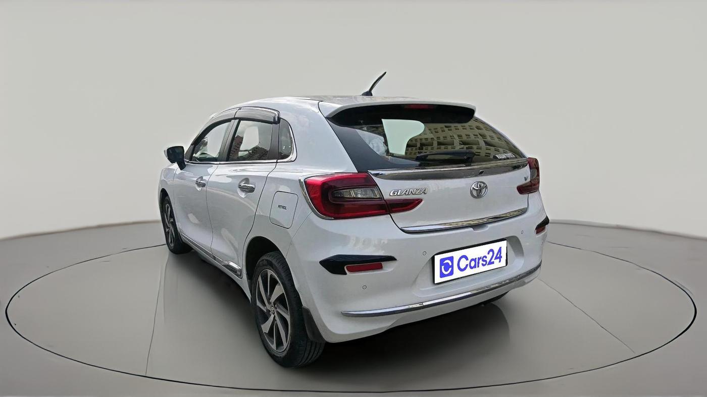 2022 Toyota Glanza V, Petrol, Manual, 36,417 km, exterior