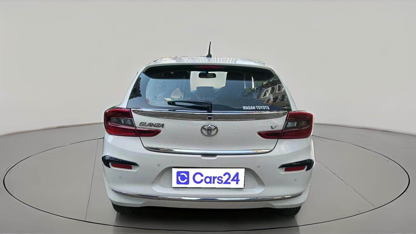 2022 Toyota Glanza V, Petrol, Manual, 36,417 km, exterior