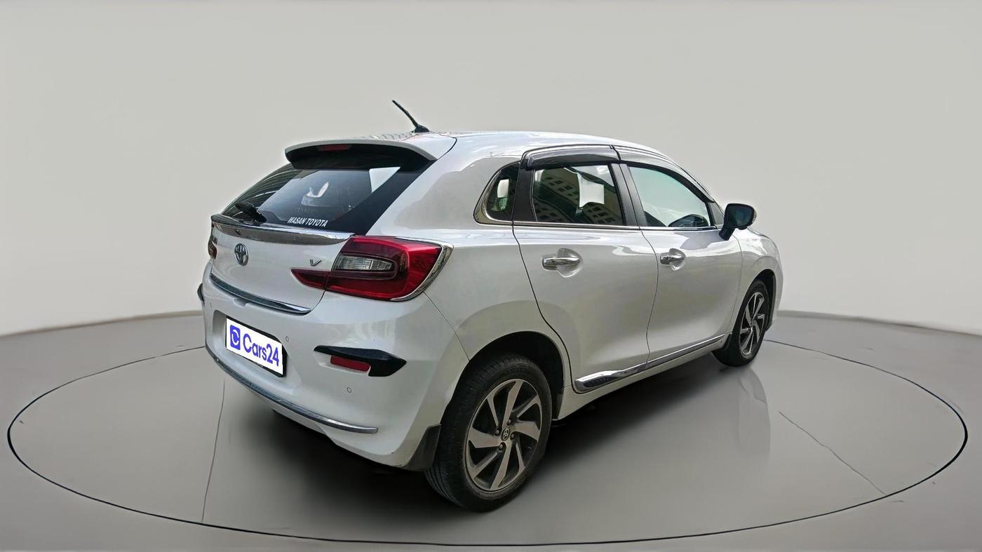2022 Toyota Glanza V, Petrol, Manual, 36,417 km, exterior