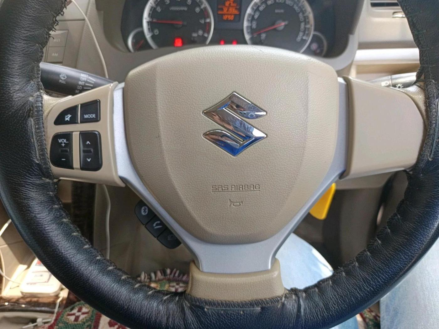 2016 Maruti Ertiga VXI, Petrol, Manual, 72,193 km, interior