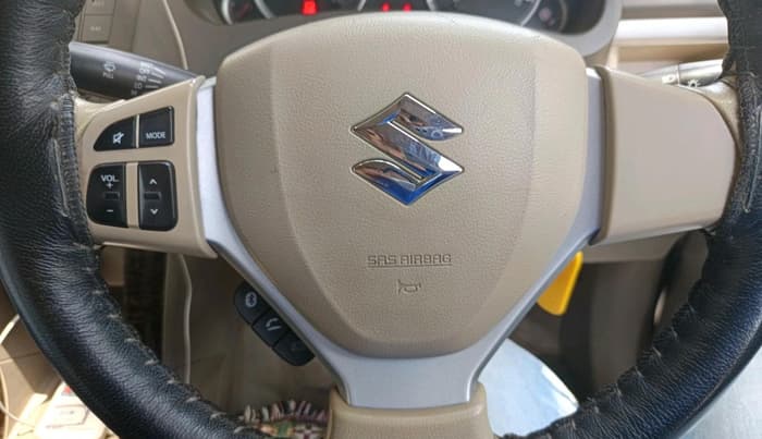 2016 Maruti Ertiga VXI, Petrol, Manual, 72,193 km, interior